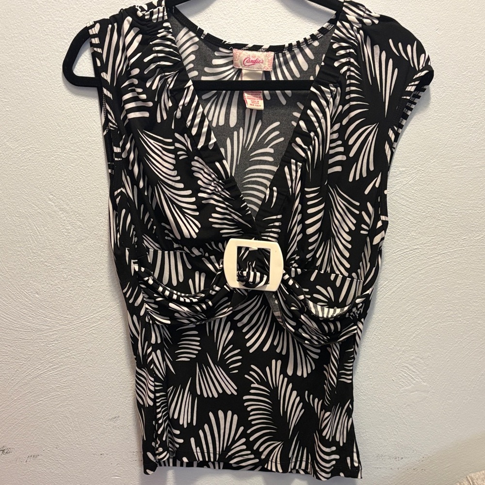 Candie's Black and White Top